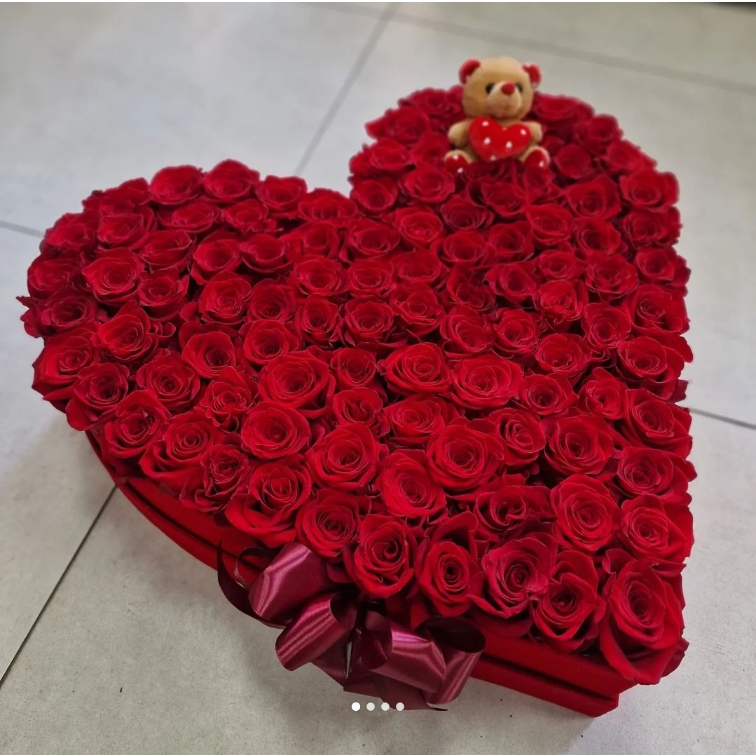 101 Roses in an Exclusive Heart Shaped Flower Box